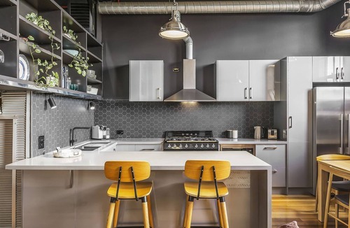 Fitzroy Apartment | BOUTIQUE STAYS - Loft on Rose