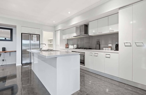 Calare House | Bowman Retreat, Modern Family Home