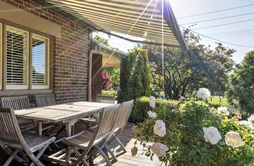 Bowral House | Bradman View | Bowral Garden and Fireplace Retreat