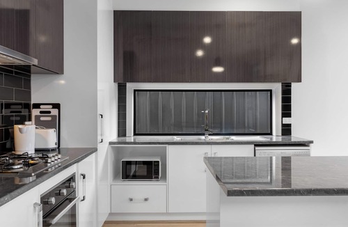 Brahma Lodge House | Brahma Lodge Living | Modern & Spacious