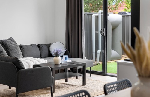Brahma Lodge House | Brahma Lodge Living | Modern & Spacious