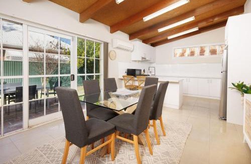 Albury House | Braidwood Cottage on Wood