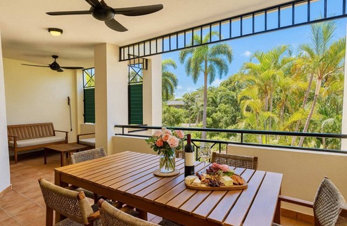 Townsville Apartment | Breakwater Marina Apartment | Pool, Parking, Walk to Ferry & Strand