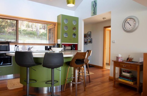 Gordon House | Breathtaking Views - 3 Bedroom House