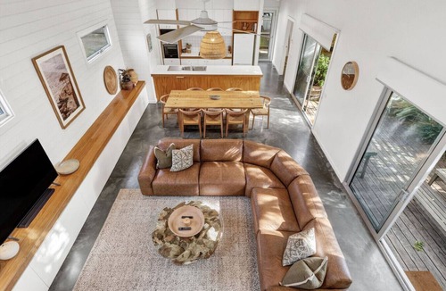 Barwon Heads Cabin | Bridge Road Retreat – Barwon Heads Getaway