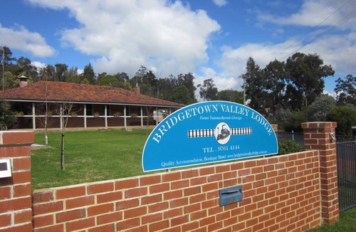 Bridgetown Hotel | Bridgetown Valley Lodge