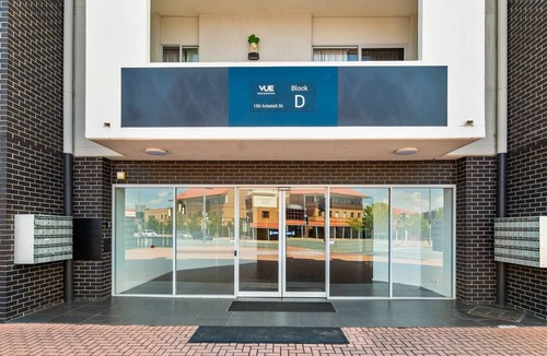 Greenway Apartment | Bright 1-Bed Apartment in Greenway