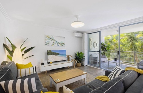 Narrabeen Apartment | Bright 2-Bed Apartment Near Narrabeen Beach
