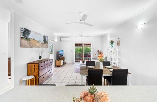 Millner Apartment | Bright & Cozy Apartment - Central - Modern