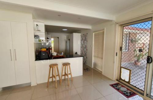 Winston Hills House | Bright Double Room N Winston Hills