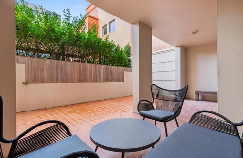 Camperdown Apartment | Bright Inner-West Stay with Pool Access