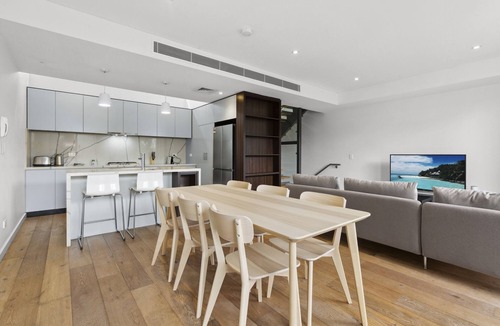 Rosebery House | Bright & Modern 3-Bed Townhouse in Rosebery
