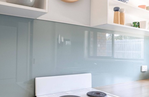 Torquay Apartment | Bright Torquay Retreat | Beach & Shops Nearby