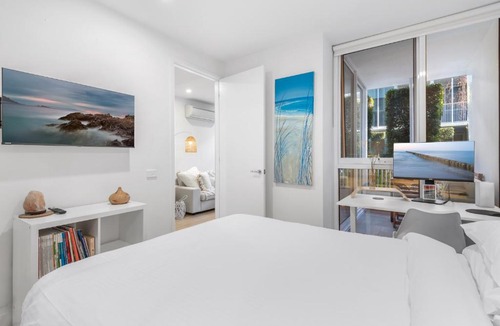 Brighton Apartment | Brighton 1-Bed Apartment with Balcony