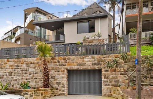 Bronte House | BRON455B - Bronte Beach House with Ocean Views