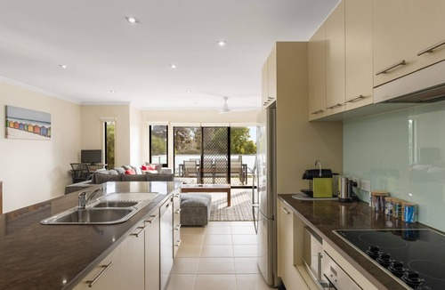 Cowes House | Brooklya by the Beach