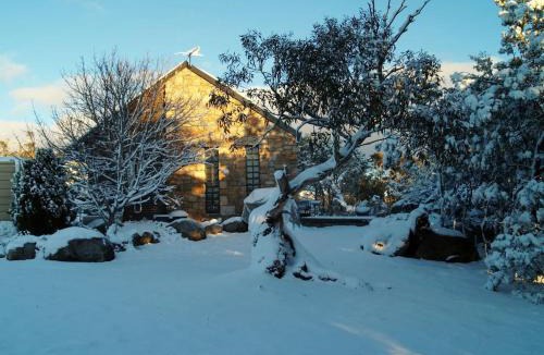 Jindabyne House | Brumbies Run Touchdown Cottages