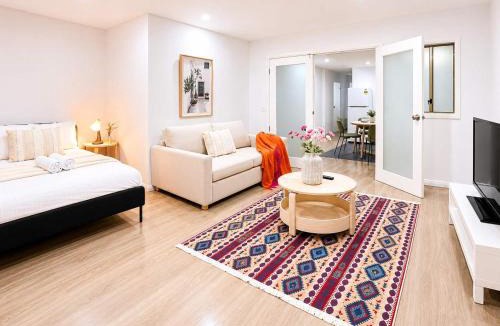 Brunswick House | Brunswick Convenience 1BR Home