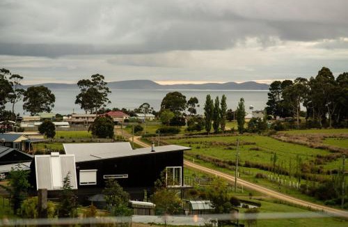 Adventure Bay House | Bruny Island Haven -The Lair -Adults only retreat-