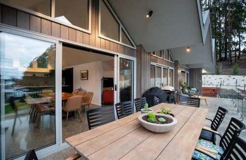 Adventure Bay House | Bruny Island Haven -The Lair -Adults only retreat-