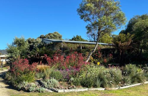 Adventure Bay House | Bruny Serenade