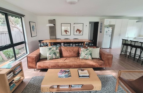 Point Lonsdale House | Buckley's 10 in OLD Lonnie