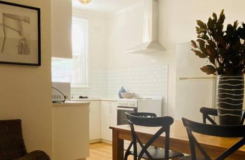 Elizabeth North House | Budget Barossa