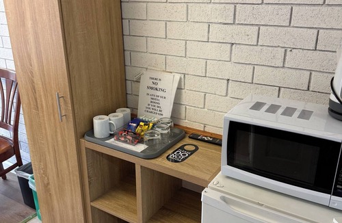 Midland Hotel | Budget Motel Midland