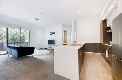 Bundoora House | Bundoora unihill 3 beds house