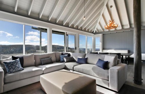 Hotham Heights Apartment | Bunnys