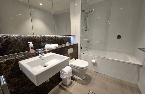 Burwood Apartment | Burwood 2BR 072 APT close Olympic park&CBD