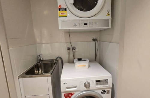 Burwood Apartment | Burwood 2BR 072 APT close Olympic park&CBD