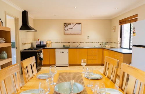 Busselton House | Busselton Breeze – Family & Pet Friendly in Central Busselton