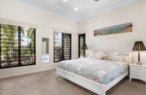 Cable Beach House | Cable Beach 4 Bedroom Luxury with Pool