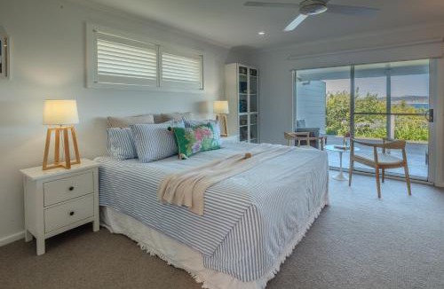 Emu Bay House | Cactus- Spectacular Views On The Ocean Front Pet friendly