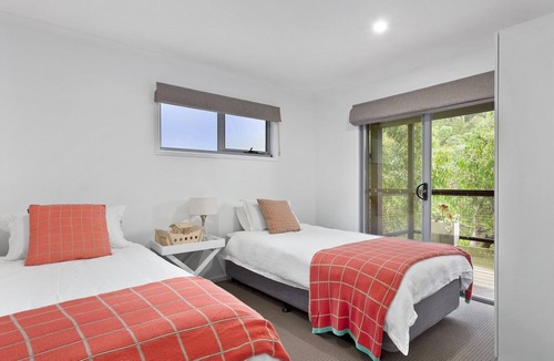 Lorne House | Calming Family Clissold Home