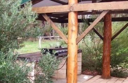 Cundinup Cottage | Cambray Cottages Nannup - Farm Cottage