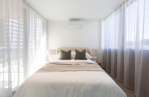 Phillip Apartment | Canopy Collective - Boutique 1 BR Apartments