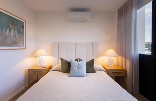 Phillip Apartment | Canopy Collective - Boutique 1 BR Apartments
