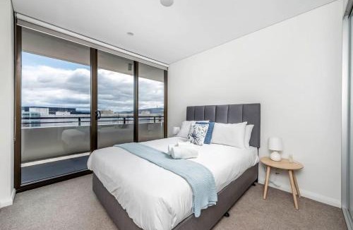 Barton Apartment | Capital Views Apartment with Parking
