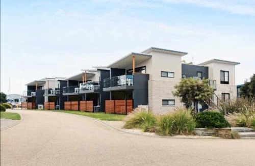 Paynesville Apartment | Captain's Cove All Accessible Luxury Apartment with Free Netflix