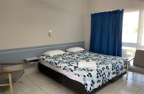 Cardwell Hotel | Cardwell Beachcomber Motel & Tourist Park
