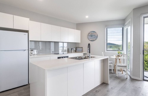 Fingal Bay Apartment | Carinya Bay View Unit 1 16 Tuna Crescent