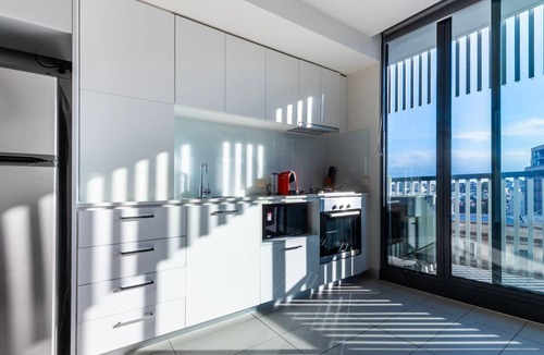 Carlton South Apartment | Carlton Lifestyle Near Melbourne CBD