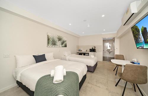 Goulburn Hotel | Carlton Suites