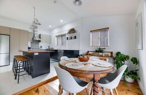 Orange East House | Carwyn Cottage - Impeccably Styled, Circa 1940s