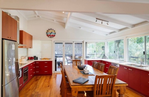 Quindalup House | Casa Lagoona - Coastal Retreat by the Beach