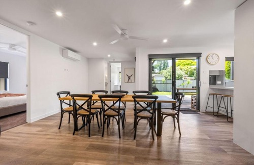 Bright House | Casa on Orana