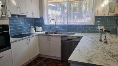 North Arm Cove House | Cassana In The Cove