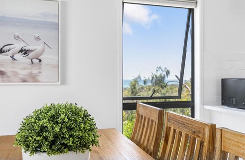 Castaways Beach House | Castaway Cove